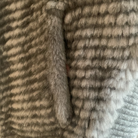 Mink and Rabbit Shearling Reversible Jacket. Like new. - Picture 16 of 17